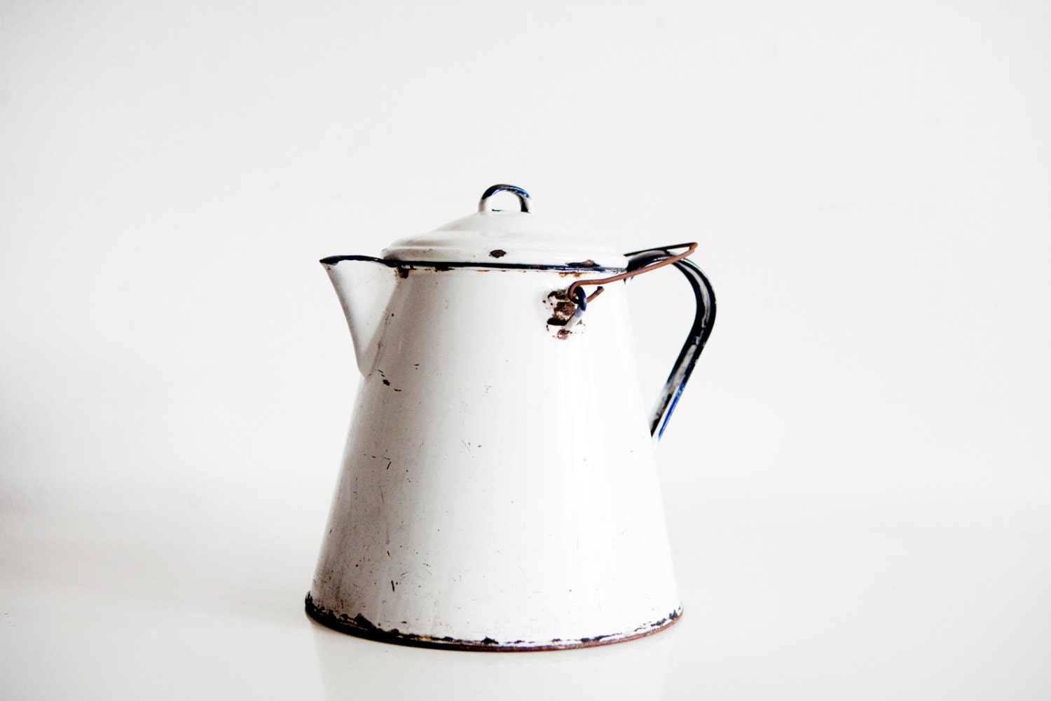 Large Vintage Enamel Kettle with Removable Lid