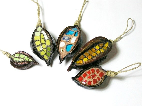 ornaments - mosaic handmade in 5 natural pods - Christmas Tree and House decoration - mixed