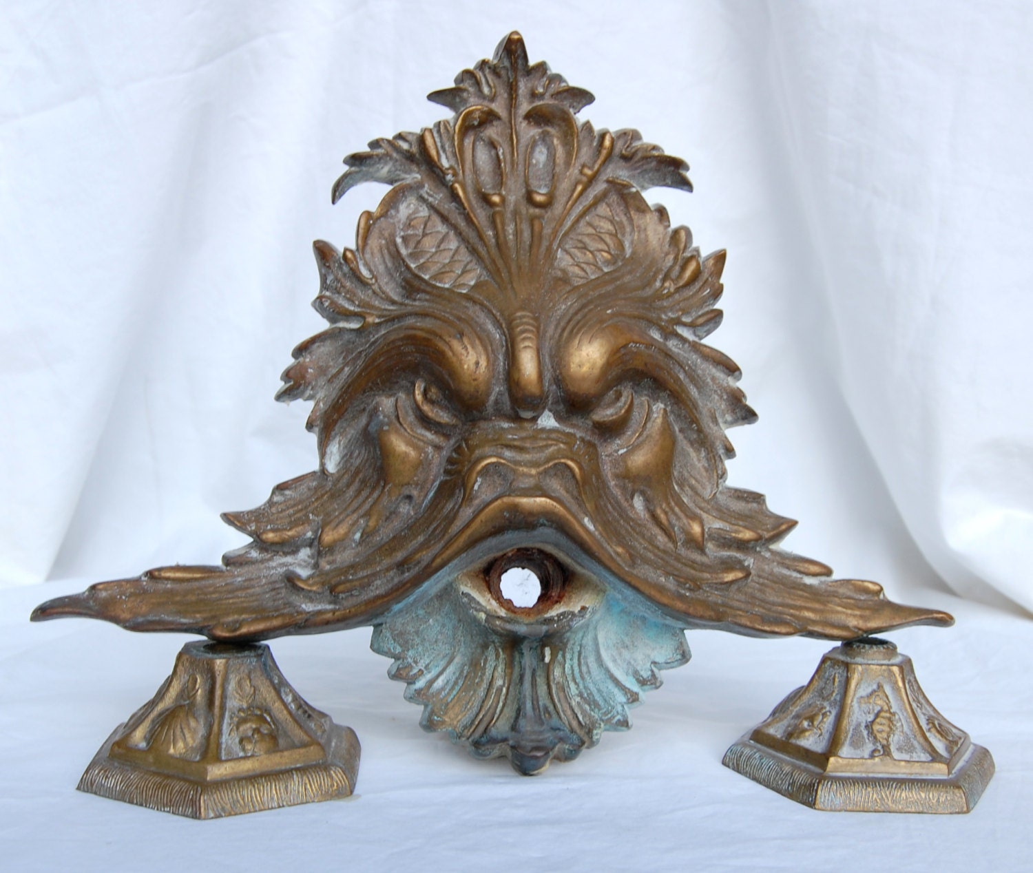 Antique Brass Gargoyle Faucet Set Seashell Cherub