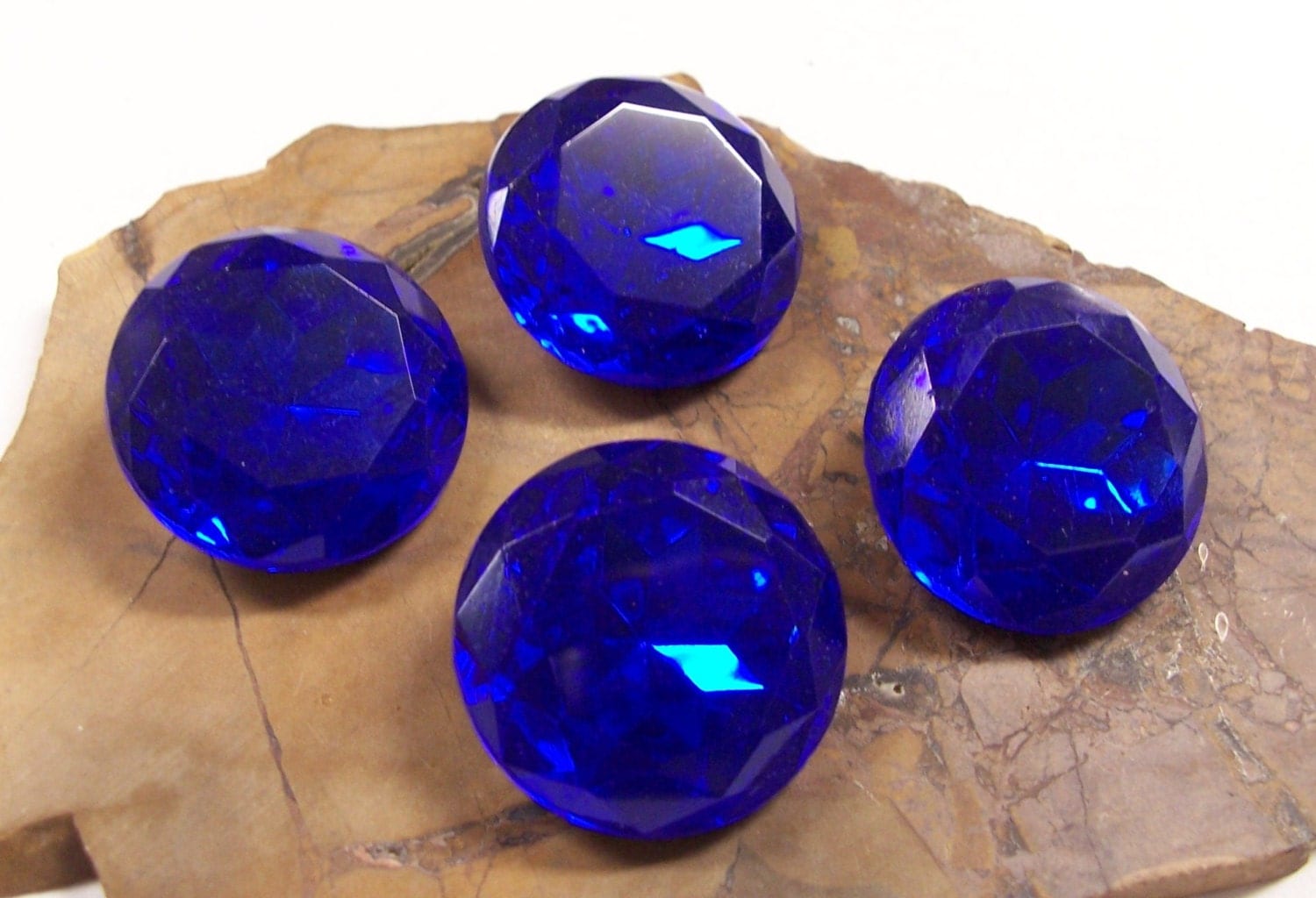 VINTAGE Dark BLUE Glass Jewels Gems Cabs Four 4 25mm Gold