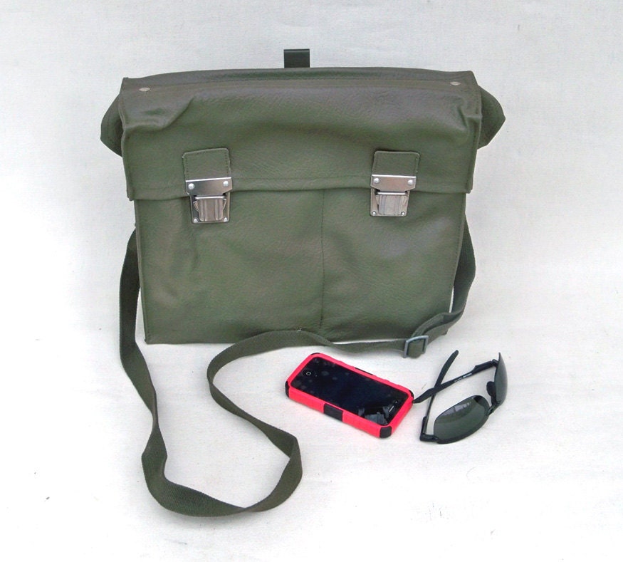 Vintage Swiss Army Medic Bag Messenger Bag Shoulder Bag or