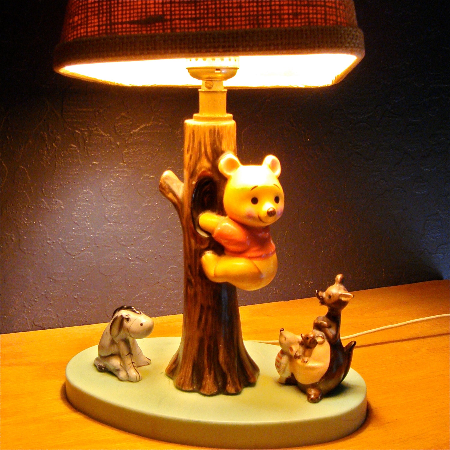 Vintage Winnie the Pooh Ceramic Lamp Light Dolly Toy Corp