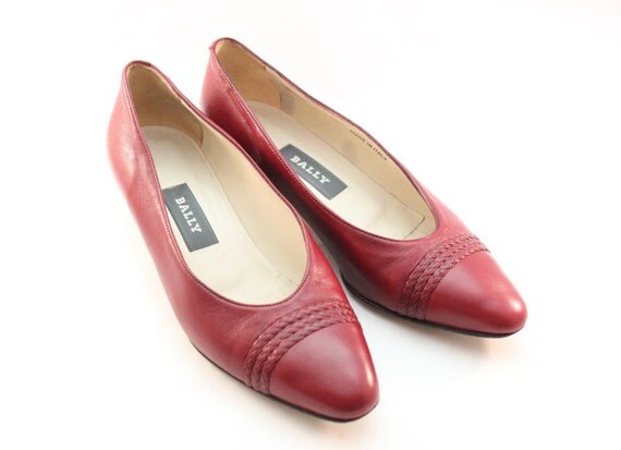 Items similar to Vintage Bally Maroon, Wine Color Leather Women's Shoes ...