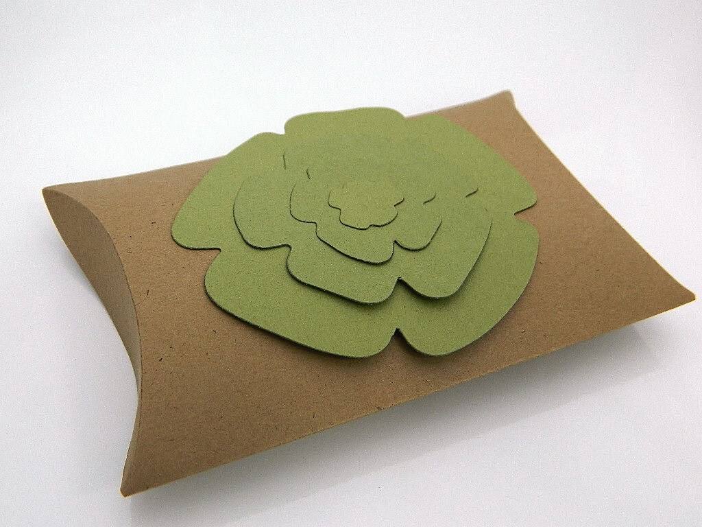 Gift Wrap Pillow Box Package of 3 Green Moss Green by sobresitos