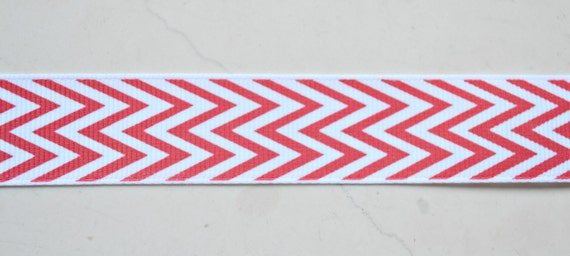 Red chevron striped on white 7/8" grosgrain ribbon Il_570xn