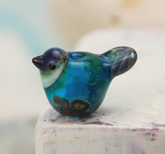 Bird bead. Handmade lampwork glass bird pendant. by glassdaft