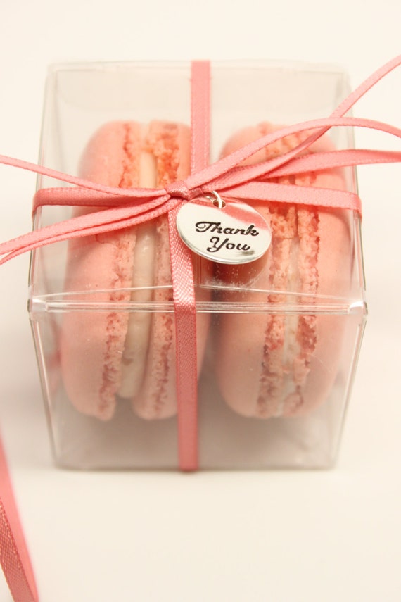 25 Macarons Favor Box