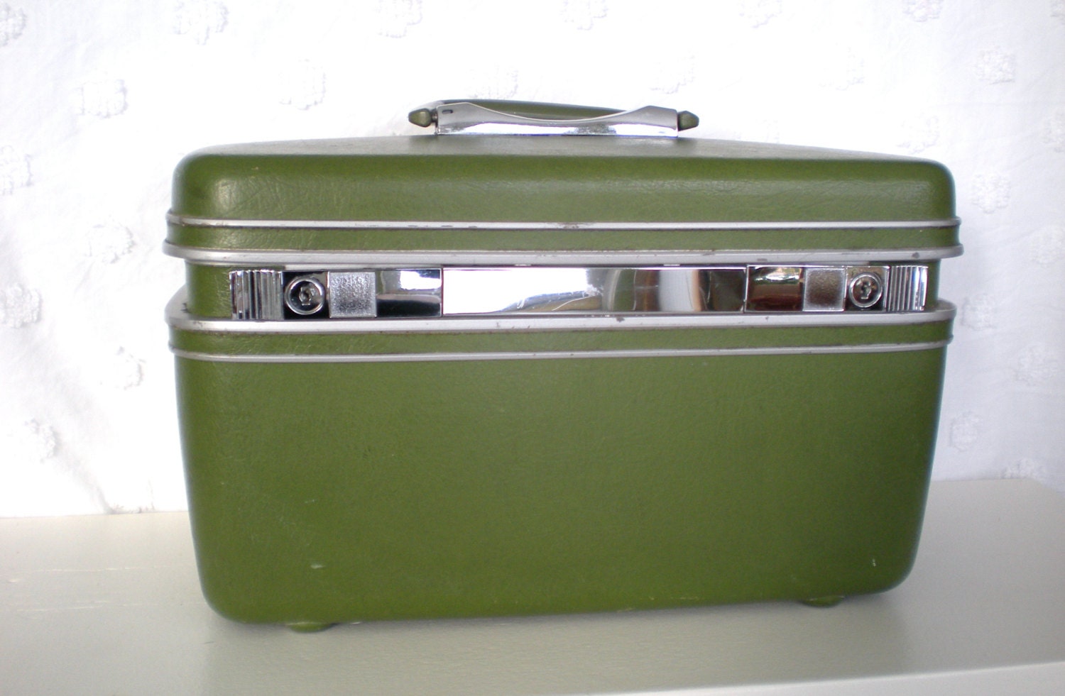 Reserved K 1970's Green Samsonite Train Case Luggage by chloeswirl
