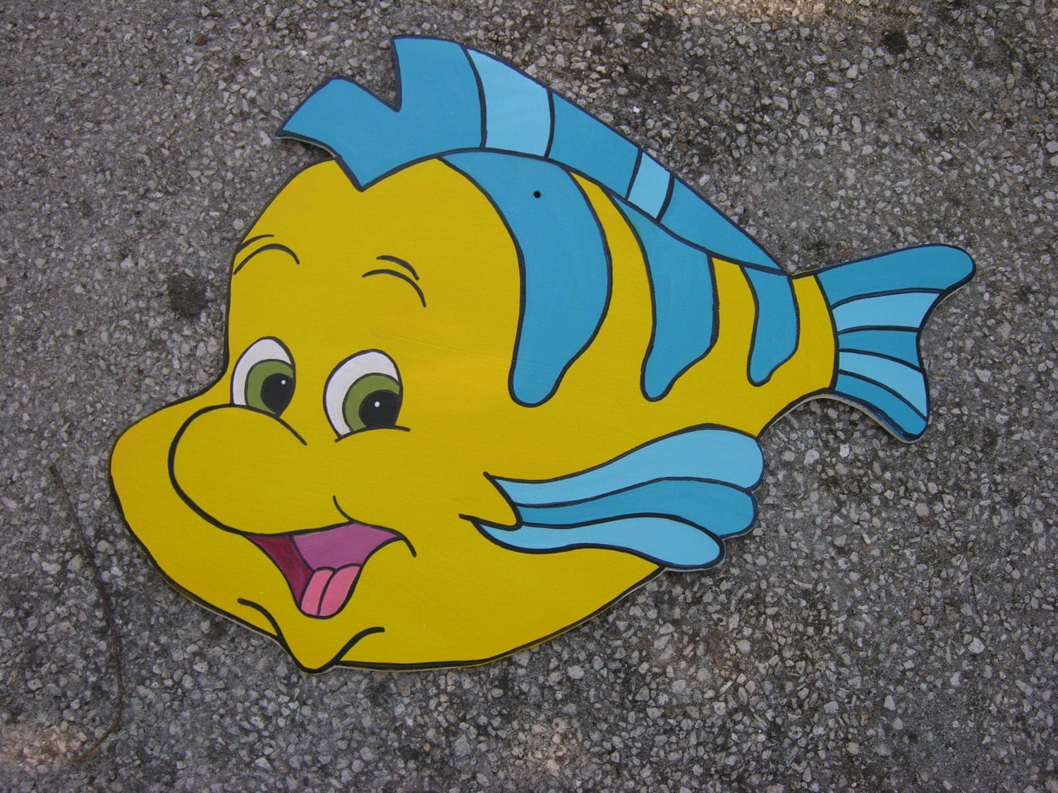 Flounder. Рыбка Флаундер. Флаундер рыбка порода. Флаундер 2023. Флаундер из Русалочки.