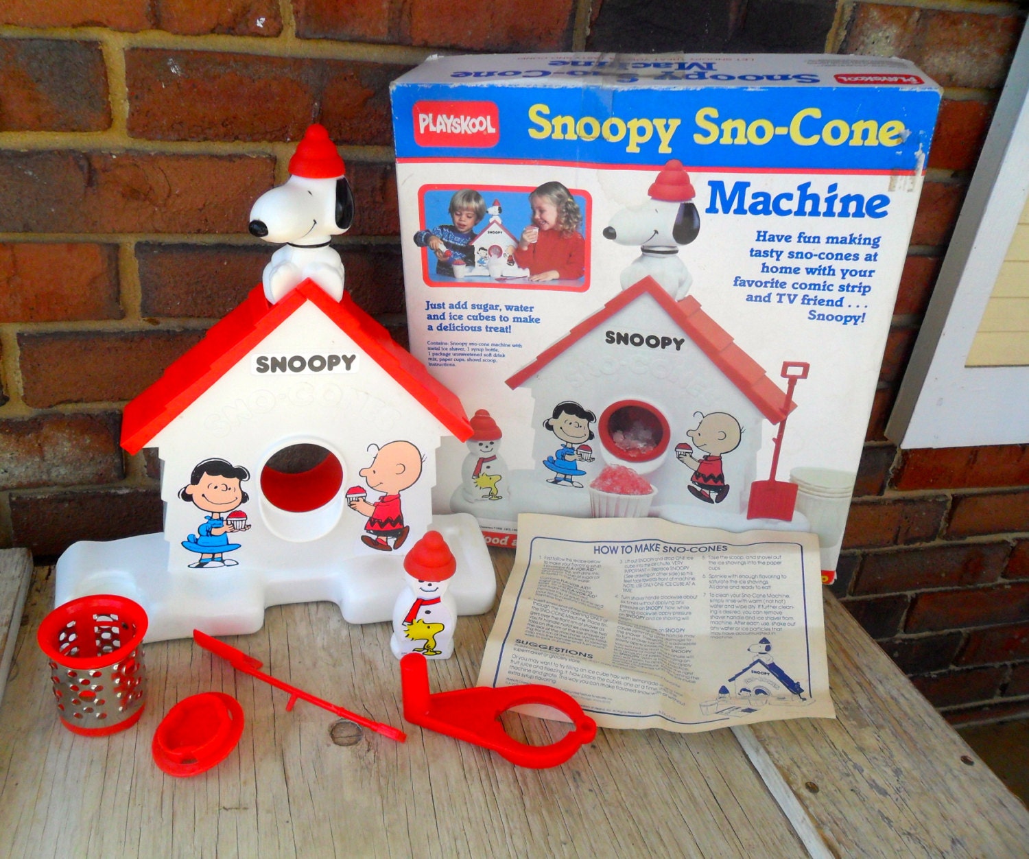 snoopy sno cone machine