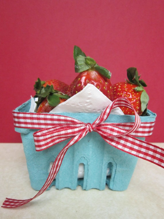 Berry Baskets ~ Aqua Green Berry Basket ~ Farmers Market Basket ~ Pint Berry Basket ~ Party Favor ~ Gift Basket ( pint - set of 10) Il_570xn