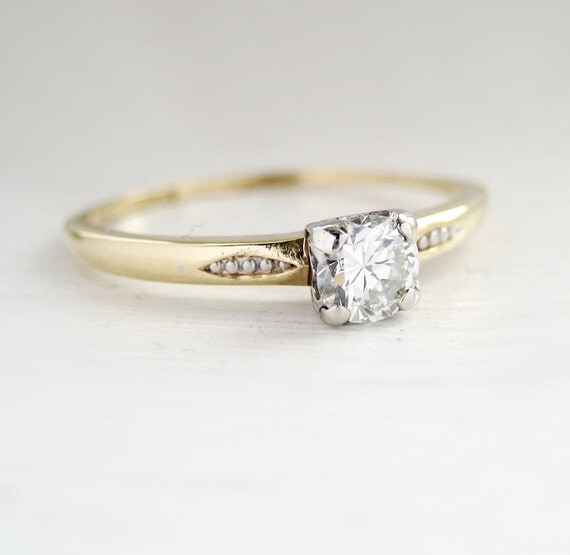 Vintage Diamond Solitaire Engagement Ring 14kt Yellow Gold
