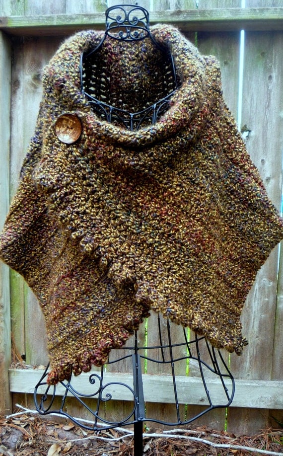 Crochet pattern for ruffled, buttoned wrap
