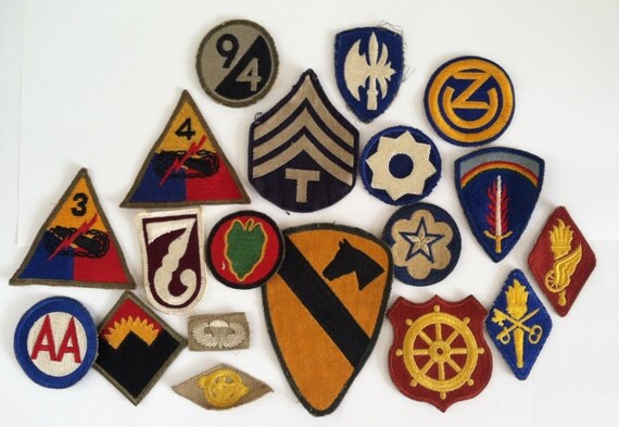 LOT 19 Vintage WWII Era U.S. Army Patches