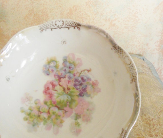 Romantic Vintage Bavarian Handpainted Pink and Lavender Grapes Bowl