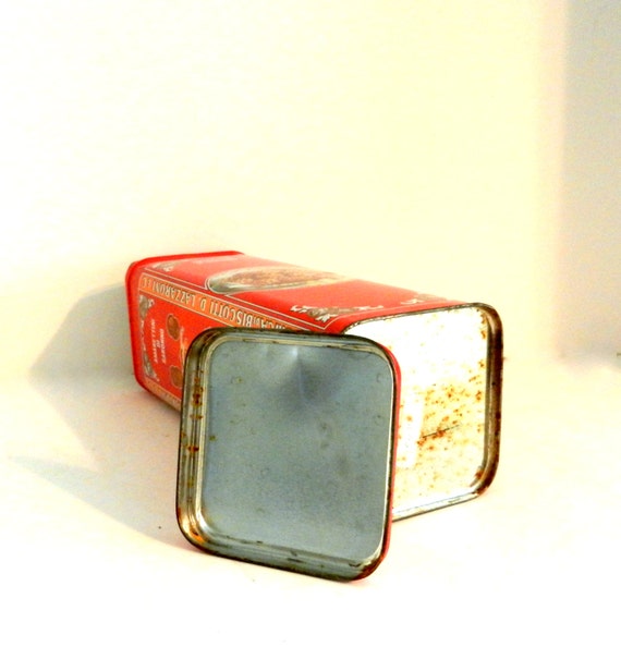 Vintage Cookie Tin. D. Lazzaroni & C. Amaretti Di Saronno