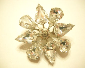 Vintage RHINESTONE BROOCH--Pear Shaped Rhinestones (3254)