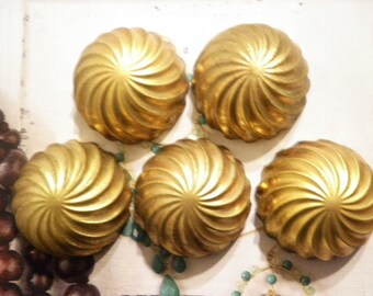 5 Vintage Brass 38mm Twisted Dome Findings