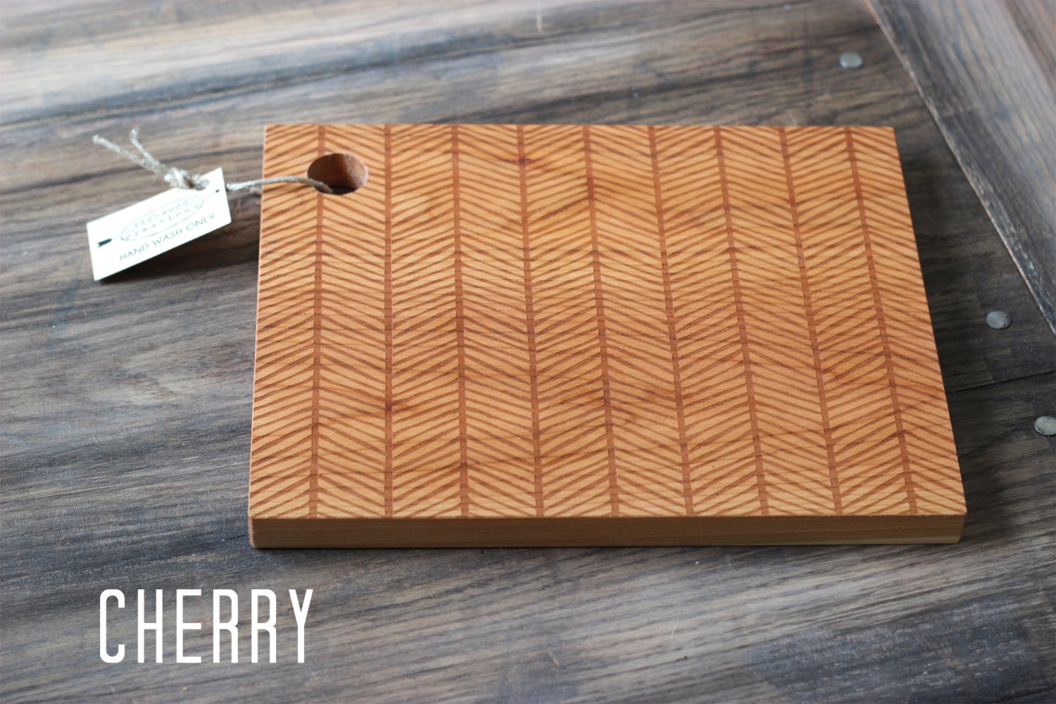Herringbone Cutting Board Wood Engraved by RichwoodCreations