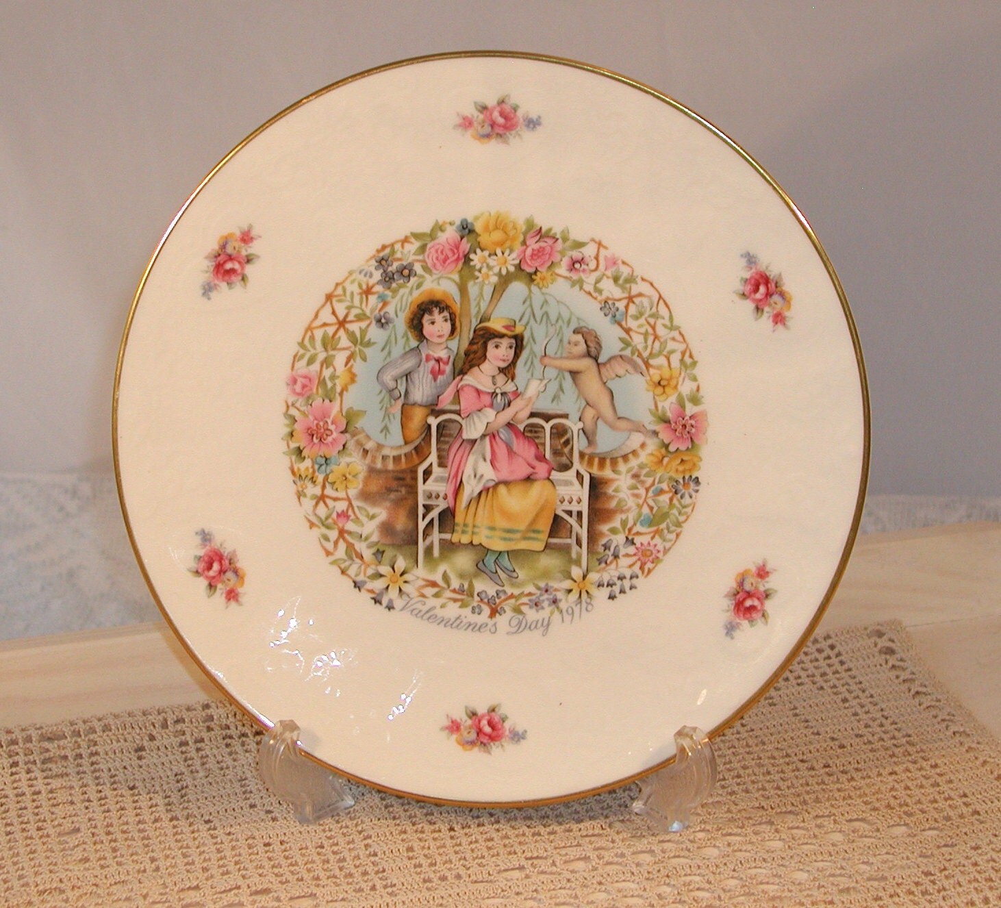 Vintage Royal Doulton Valentine Collectors Wall Plate 1978