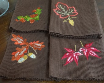 Set of 4 Autumn Leaves Placemats - Dark Brown