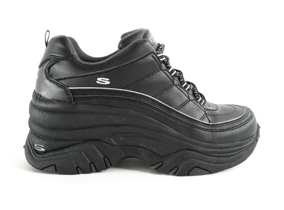 EURO 39 // 90s Black Chunky Platform Sneakers by RIDETHENOWAVE