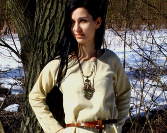 Early Medieval Dress made of wool, Viking Dress, Middle Ages, T-tunic dress based on Birka sources, Scandinavia