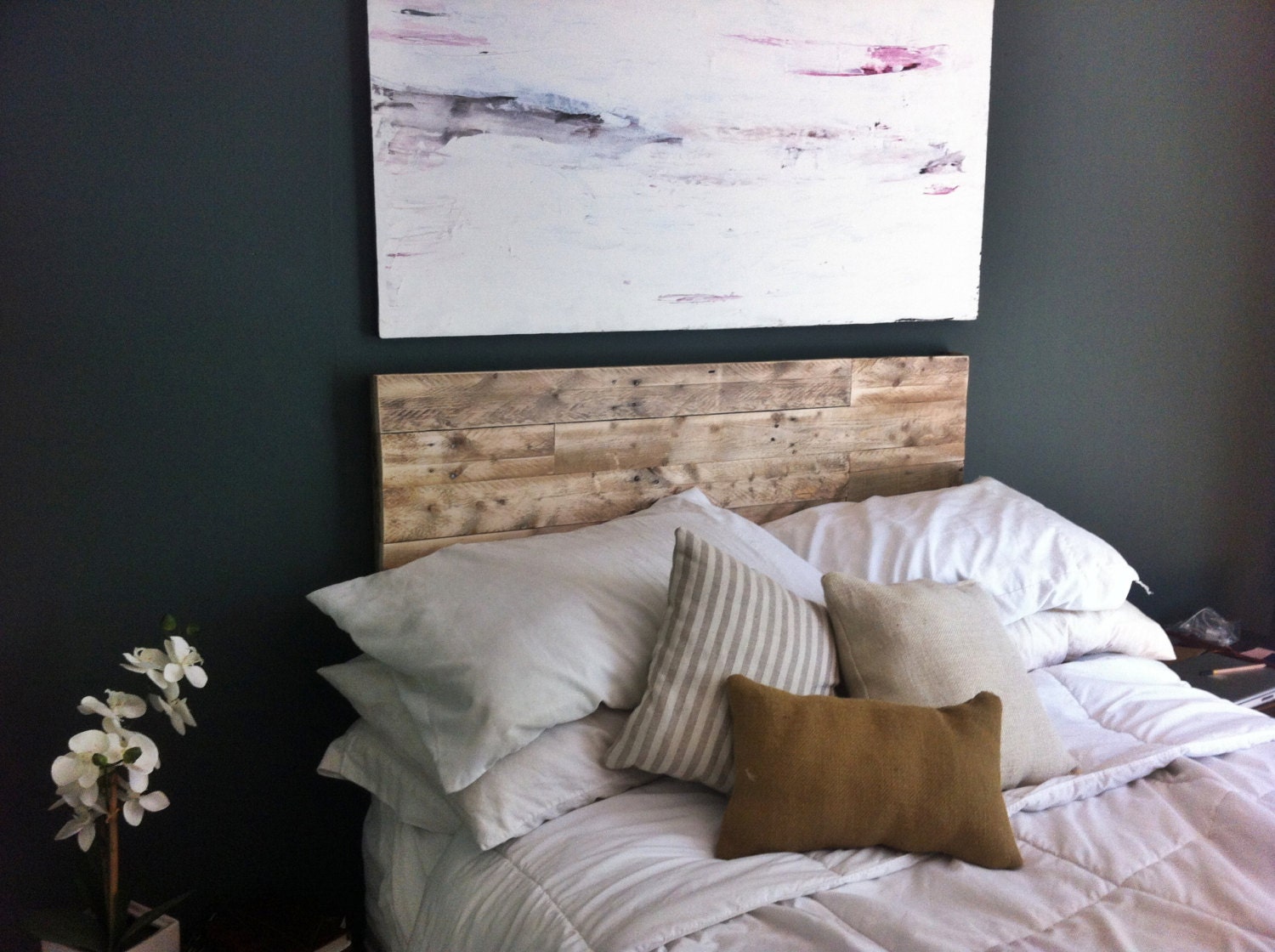 Elegant and Rustic Reclaimed Wood Headboards Queen