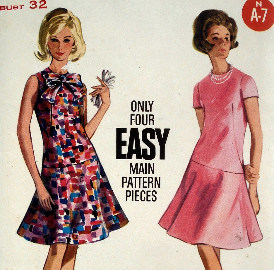 bell sleeves dress with pattern Vintage Dropped Dress ThePlayfulNeedle by Pattern 1960s Waist