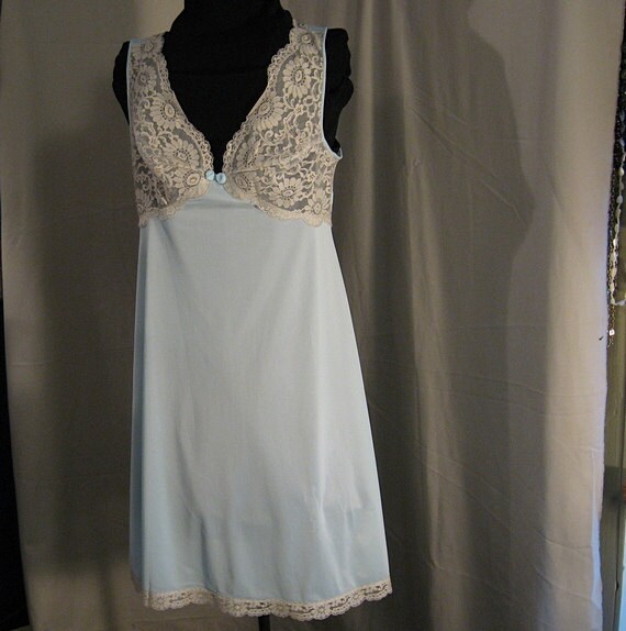 Vintage Lorraine Pale Blue Night Gown