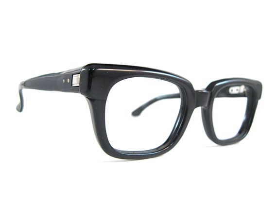 black plastic horn rimmed glasses . mens vintage eyeglasses