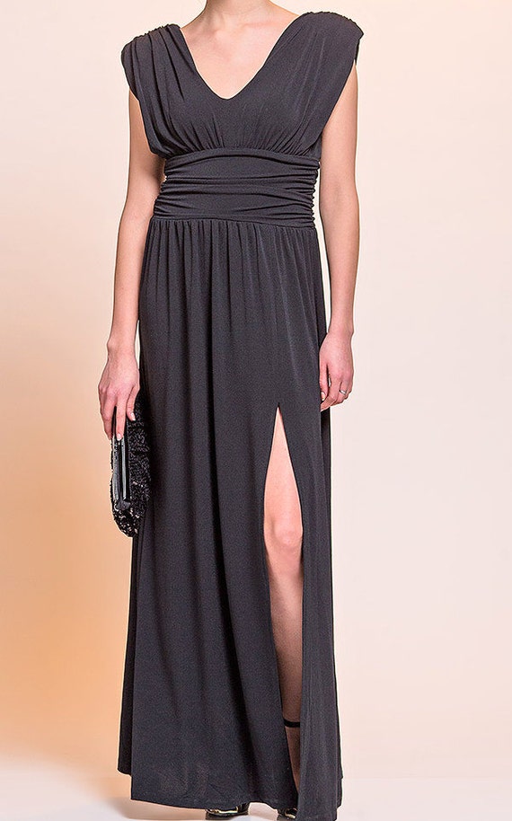 long elegant dress. Black dress. Bridesmaid dress. Evening