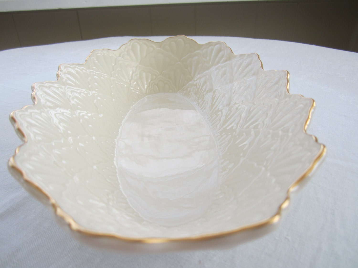 Oval Lenox China Dish JACQUARD COLLECTION with Gold Rim Haute Juice