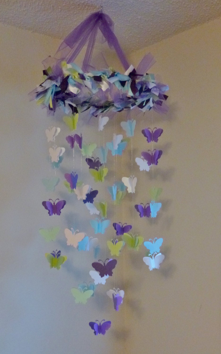 Farfalla mobile lampadario viola scuro calce di littlebopress