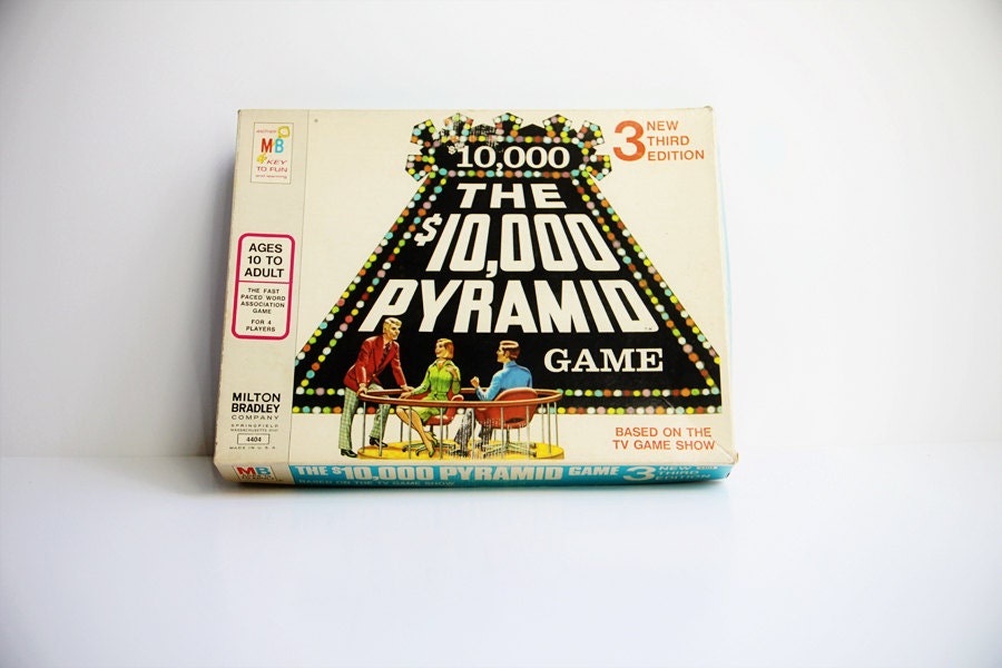 Vintage 1970s Milton Bradley Board Game The 10000 Pyramid