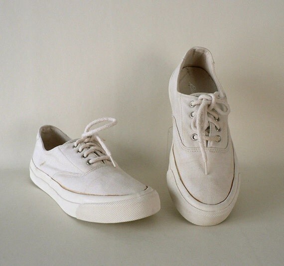 Women's Vintage Size 10 White Canvas Boat Shoes by Etsplace