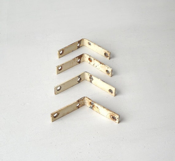 4 Small Metal Shelf Brackets Chippy White Paint Rusty
