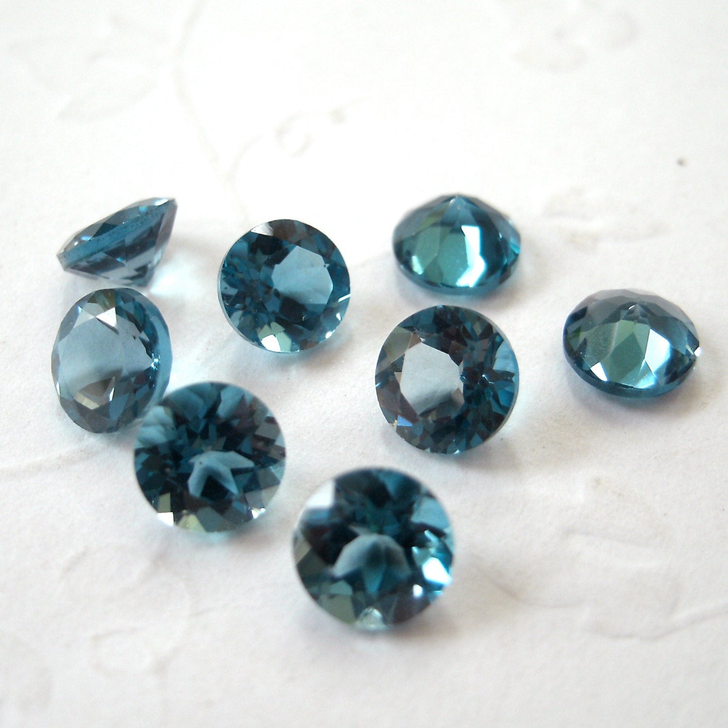 Faceted Gemstones London Blue Topaz Brilliant Cut Aaa 4mm For