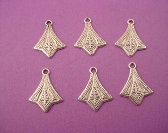 6 silver ox art nouveau pointed charms 15mm