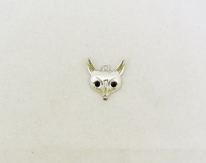 Silver-tone Textured Fox Head Charm