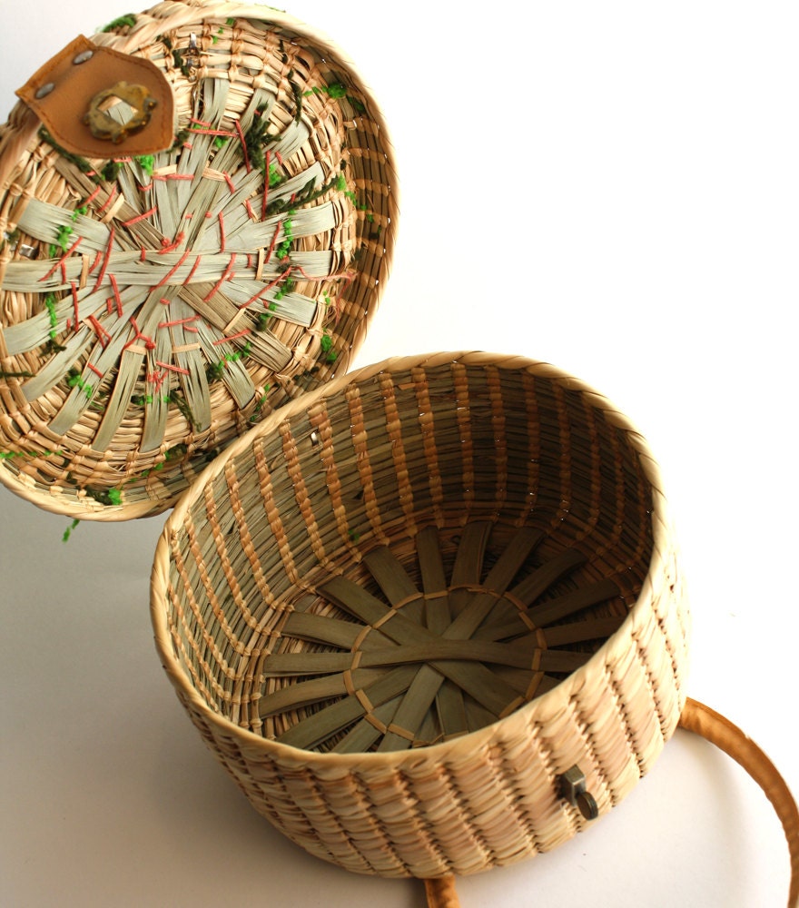 round basket purse