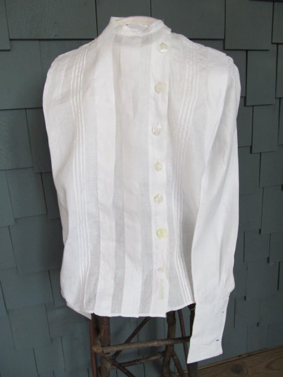 Vintage Edwardian White Shirtwaist Shirt Blouse by JustTooMuch