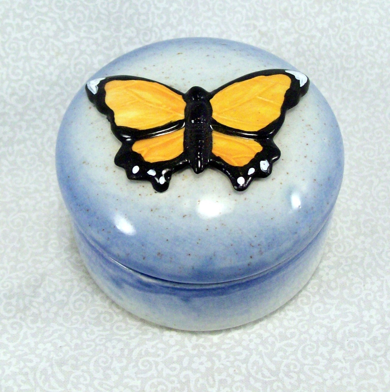 Ceramic Butterfly Keepsake Box Monarch on by GrapeVineCeramicsGft