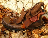 Peter Pan Moccasins Hand Stitched Soft Bullhide Leather Upper With A Durable VIBRAM Sole / Earthy Rustic LARP Leaf Men's Women's Moccasins