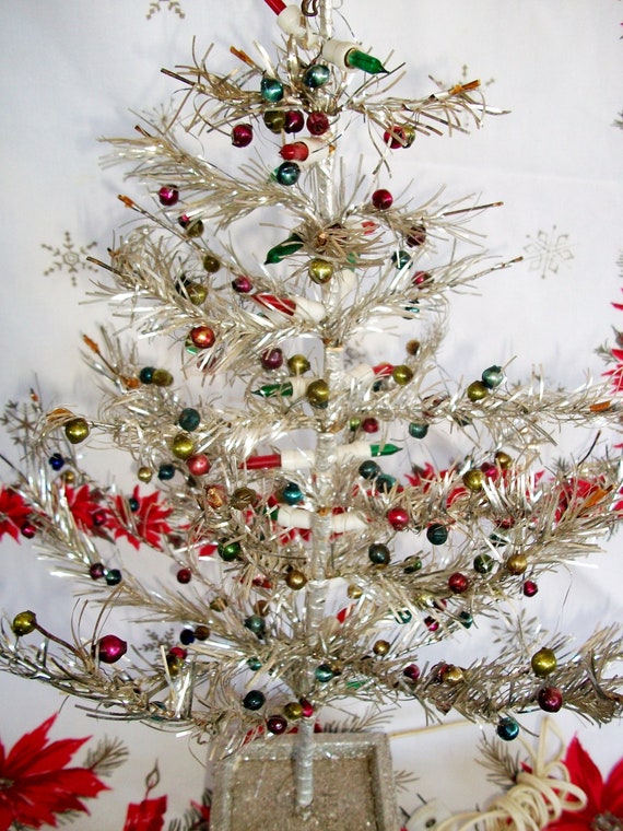 VINTAGE Tinsel Christmas TREE Wired Silver Tinsel by misswillies