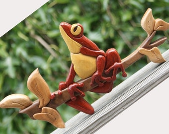 Tree Frog Intarsia Wall Hanging Toad Wood Carving Amphibian Home Decor