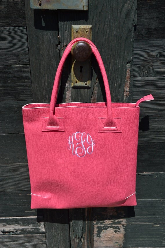 MONOGRAMMED Richmond Shoulderbag Purse With Chevron Liner