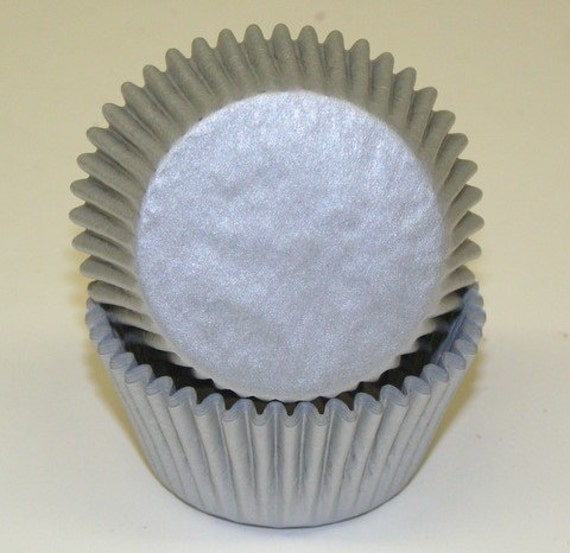 Silver Cupcake Liners. Gifbera Food Grade Silver Foil Standard Cupcake
