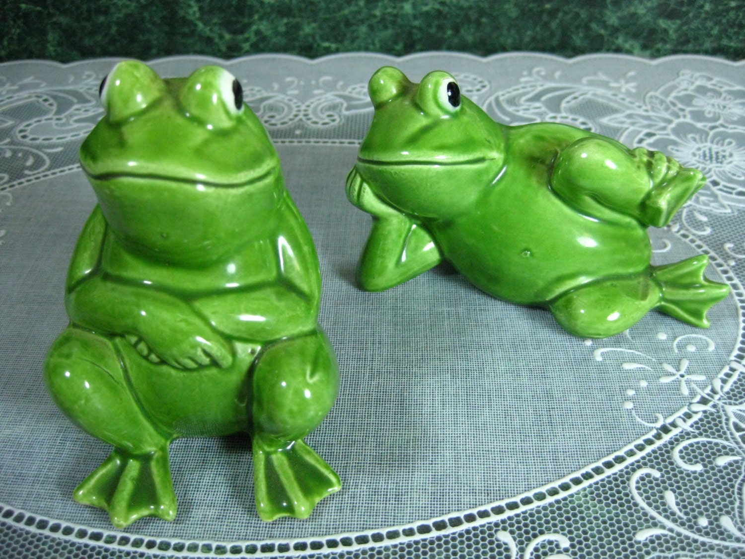 Vintage Salt and Pepper Shakers Frog Salt & Pepper Shaker Set