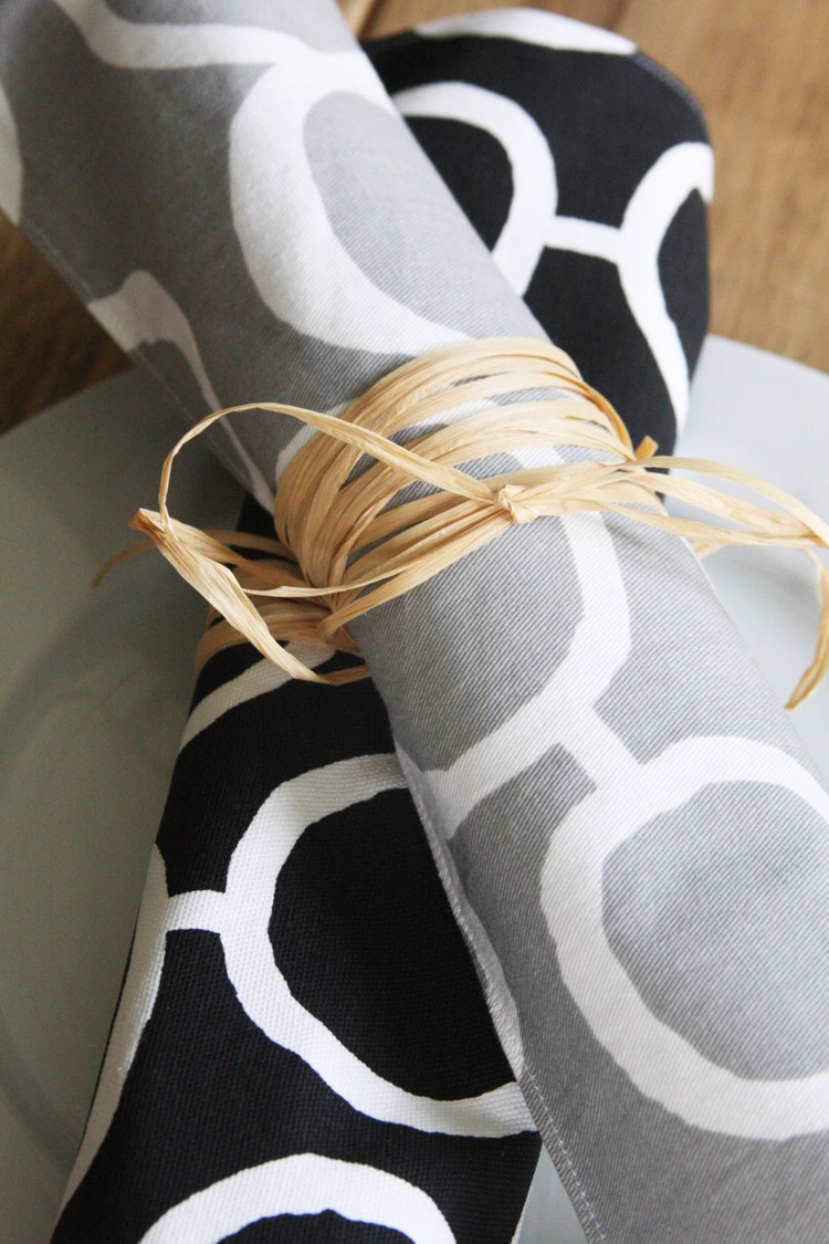 Reversible Placemats Grey and Black with White by izyandoly